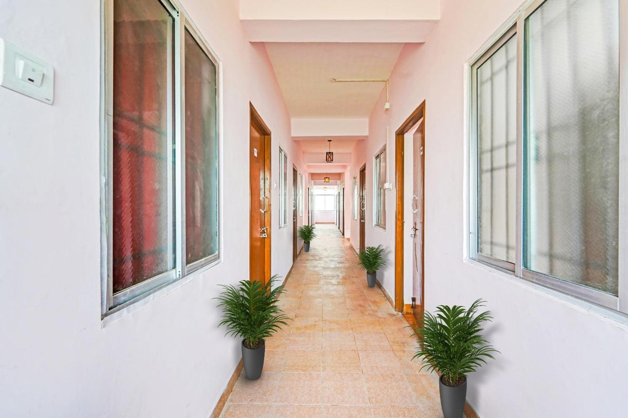 Hotel O Karapakkam, Csennai Kültér fotó